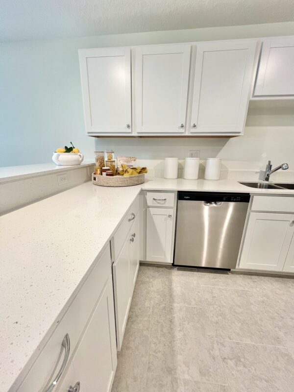 Richmond Cove Palm Bay Holiday Builders Model Home kitchen