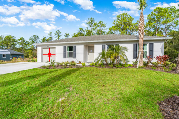 Flagler Estates in Hastings by Holiday Builders exterior model home image