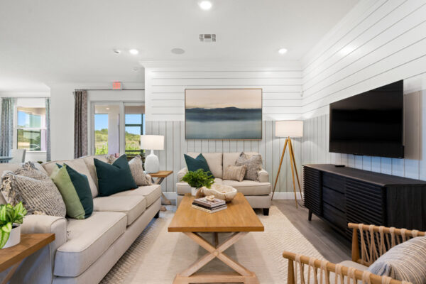 Holiday Builders Sanibel sales center in Spirit of Sebastian.