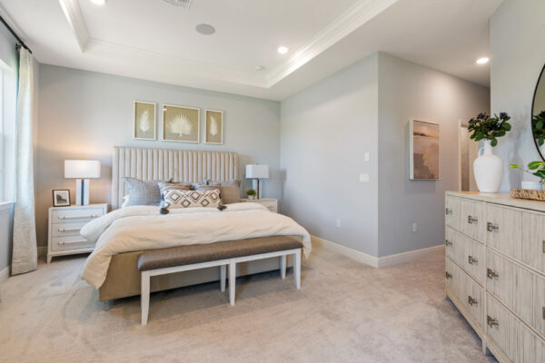 Holiday Builders Biscayne sales center in Spirit of Sebastian.