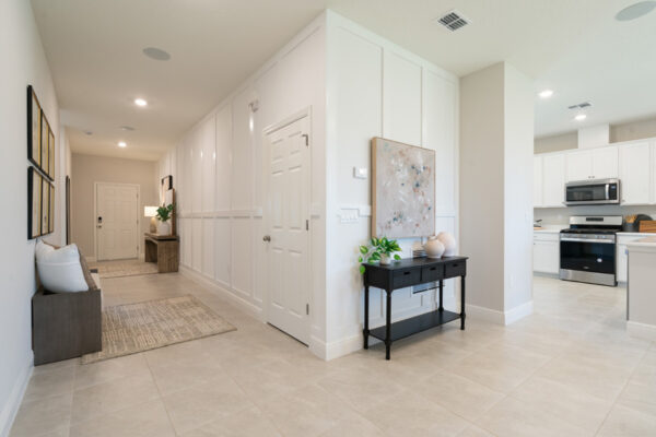 Holiday Builders Biscayne sales center in Spirit of Sebastian.