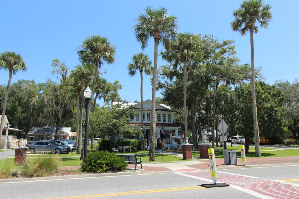 The town of Crystal River in Citrus Springs County