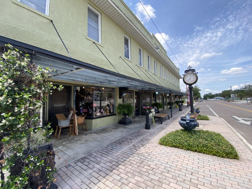 Downtown Lake Alfred.