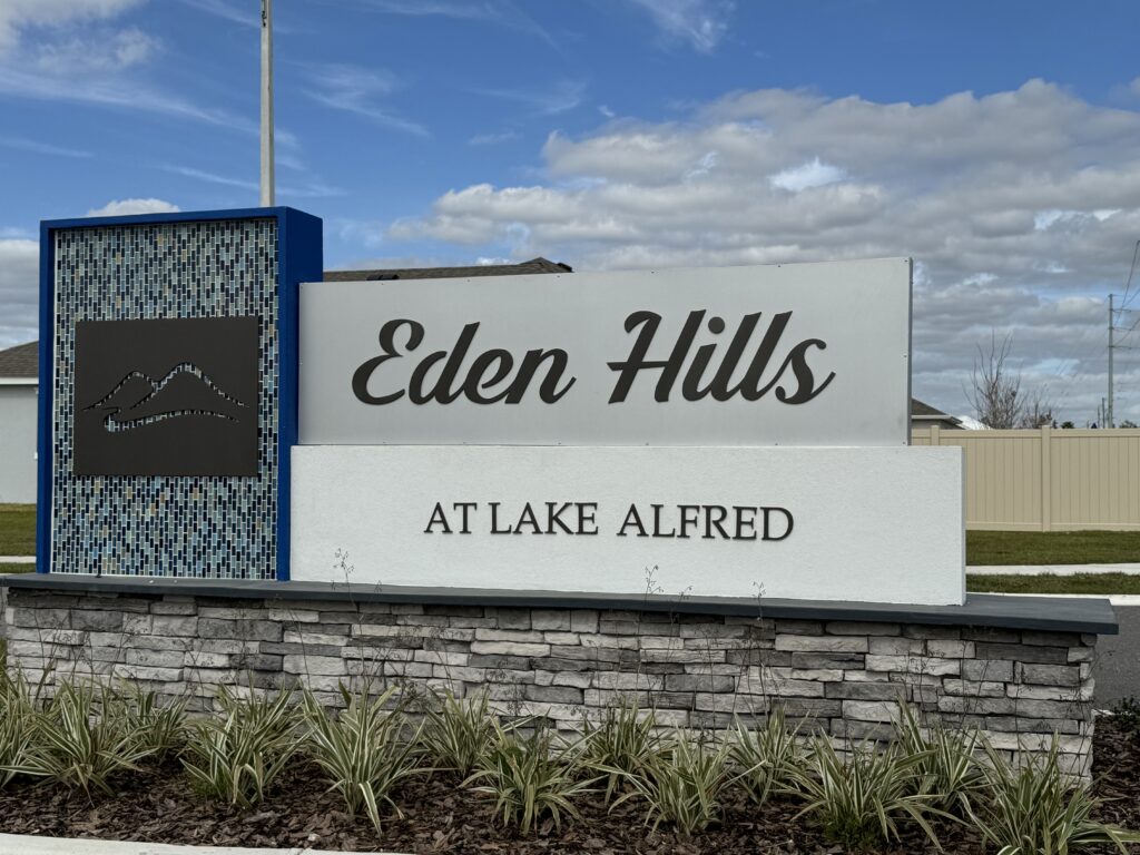 Eden Hills in Lake Alfred.