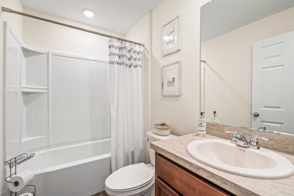 The guest bath in the Majestic floorplan from the Value Collection