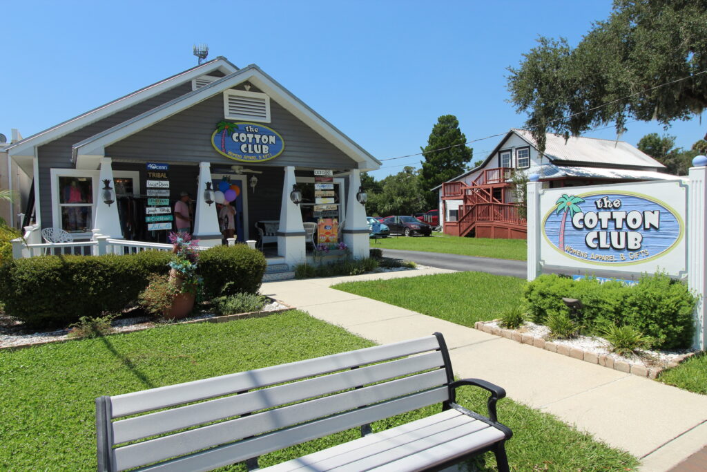 Shopping in Crystal River near Citrus Springs